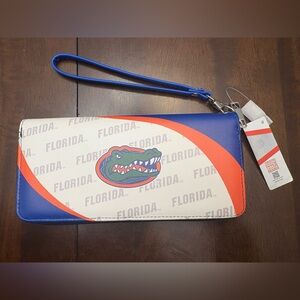BNWT Florida Gators Blue & Orange Wristlet Wallet